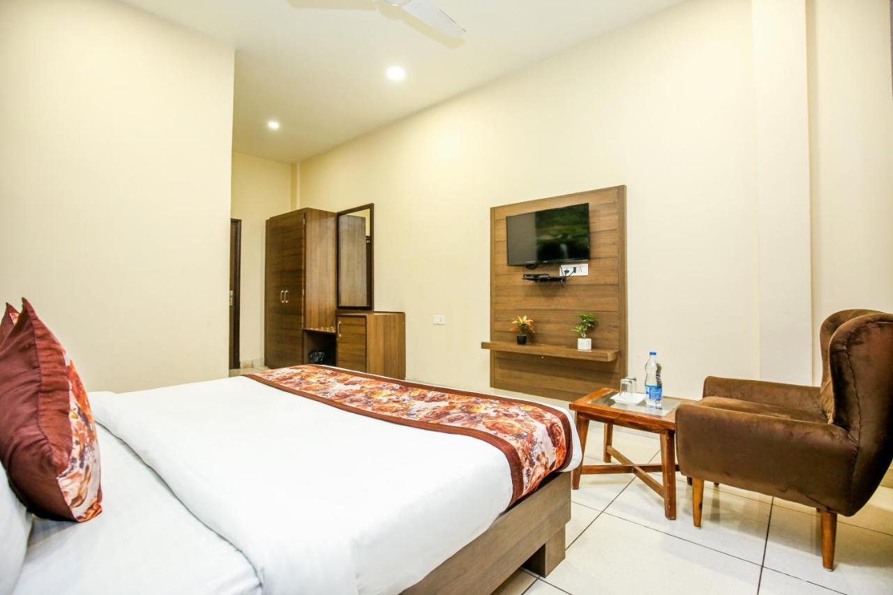 Hotel Karan Residency - 5 Min Walk From Golden Temple Amritsar Exteriér fotografie