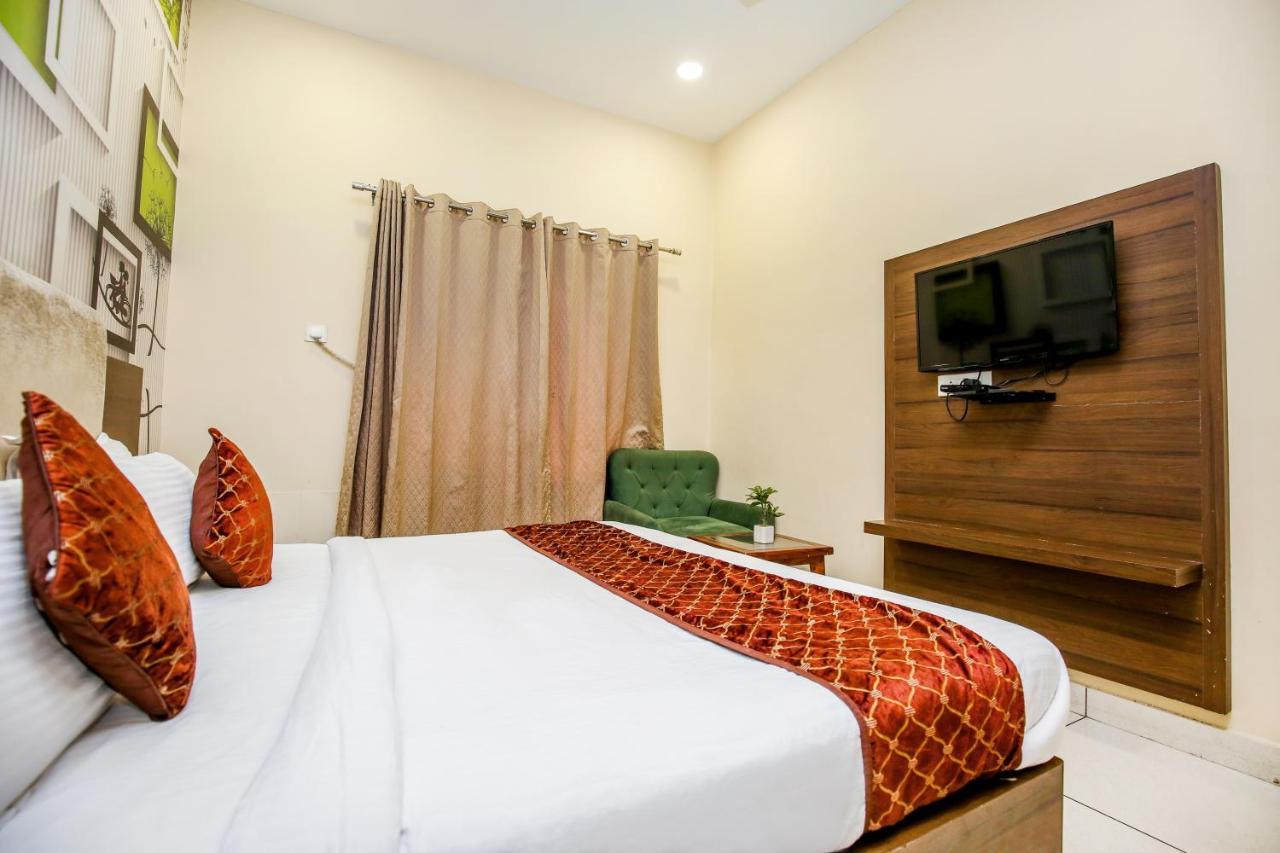 Hotel Karan Residency - 5 Min Walk From Golden Temple Amritsar Exteriér fotografie